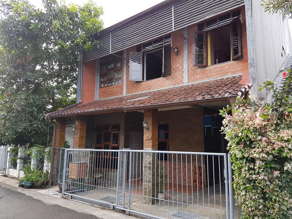 The Brick House Apartamento Bandung Exterior foto